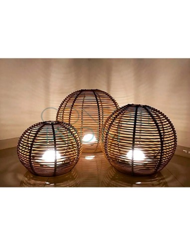 La Lampe PAILLOTE Sphere L - Lampe solaire Maiori