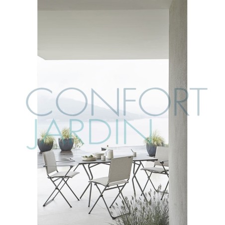ANYTIME - fauteuil - LAFUMA - Confort Jardin - Issambres - © Pierrick Verny 