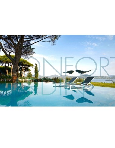 Bain de soleil avec accoudoirs Première - EGO - Confort Jardin - Issambres