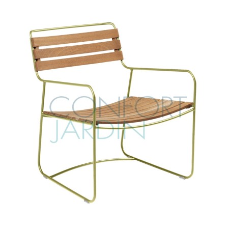 Fauteuil bas en teck - SURPRISING - FERMOB